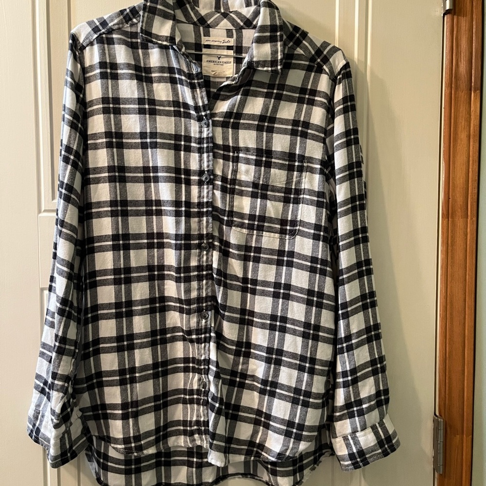 American Eagle Outfitters Black and White Checkered Shirt